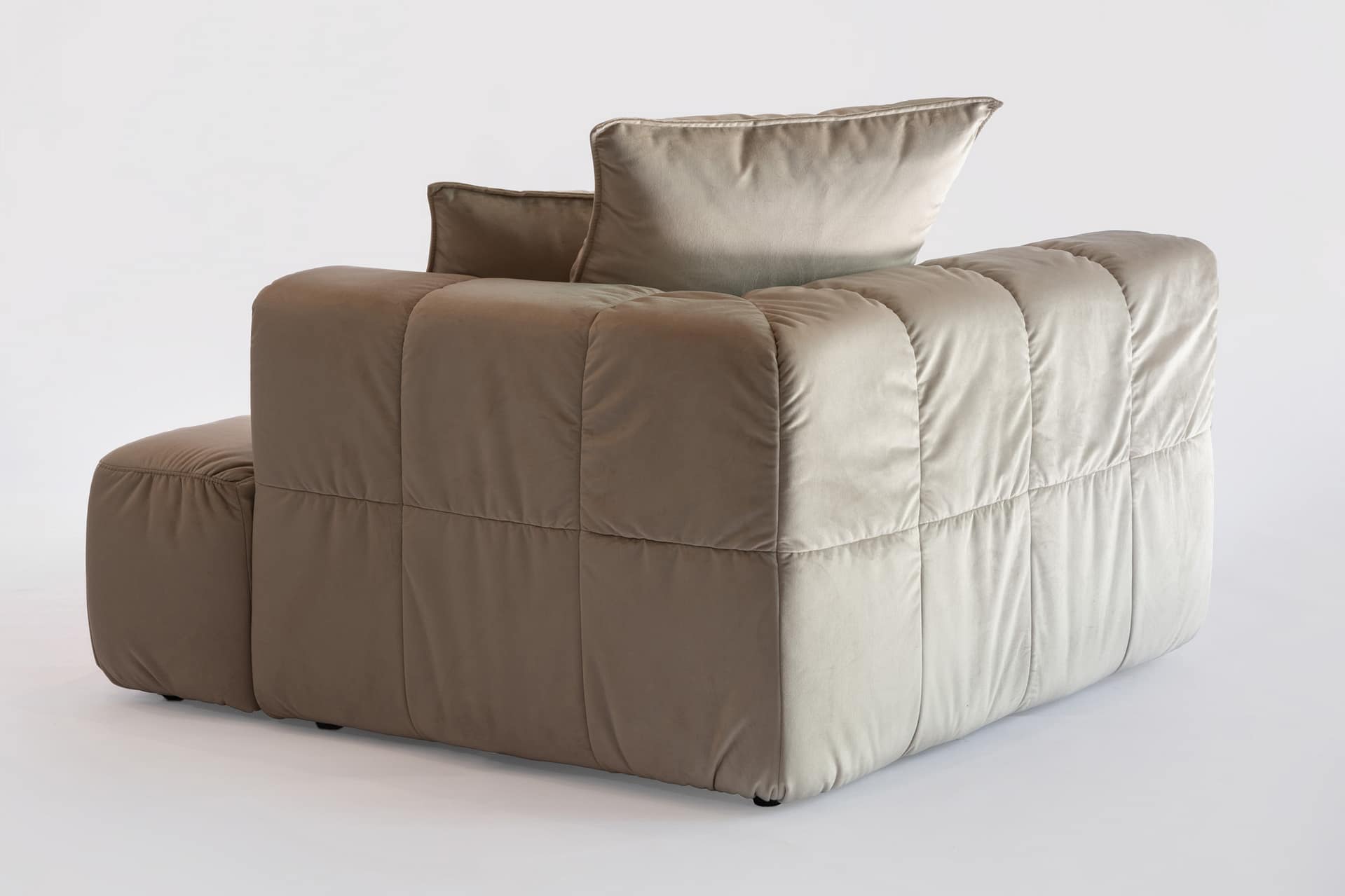 Canapea Club 3 cu puf în stofă bej