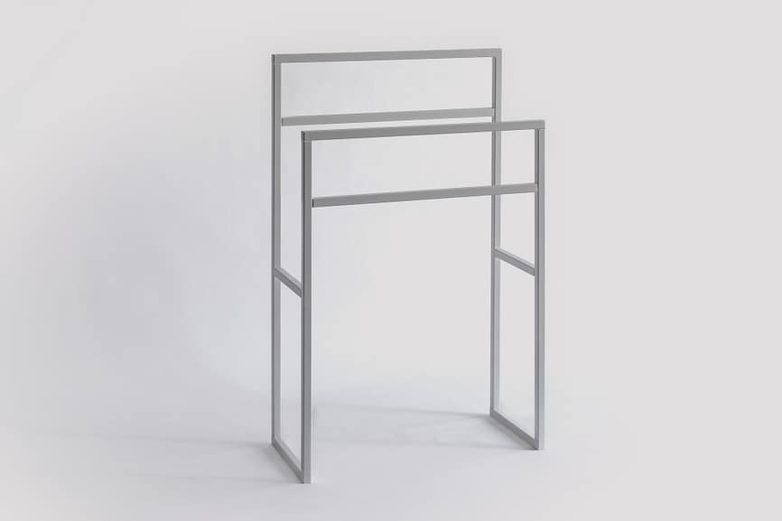 Umeraș modern pentru haine, cadru metalic, finisaj gri, stil minimalist